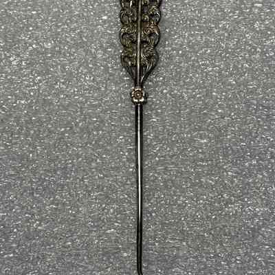 Buttonhook