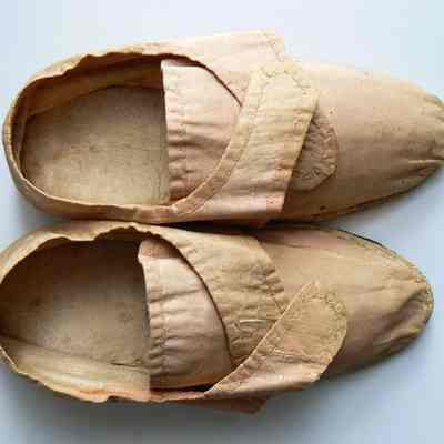 Shoe