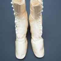Boots - Image 2