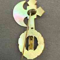 Brooch - Image 2