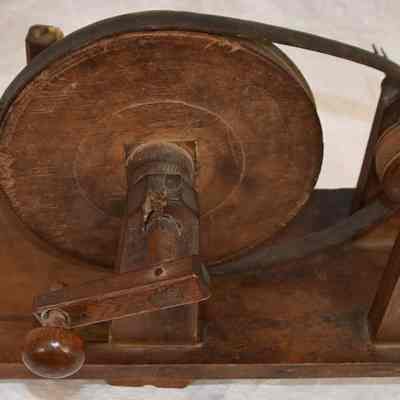 Fruit Peeler
