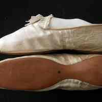 Shoe - Image 2
