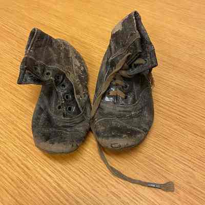 Shoe