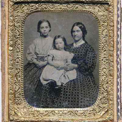 Mothers in Checks with 2 Daughters