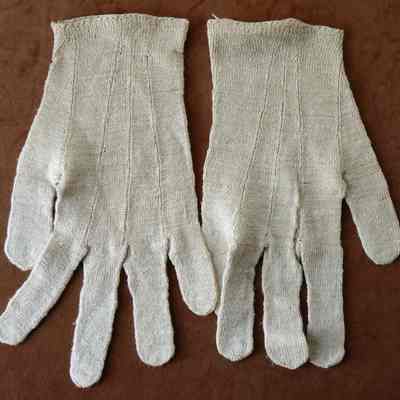 Glove