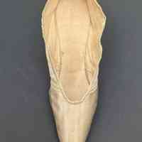 Slipper - Image 2