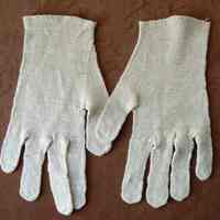 Glove - Image 2