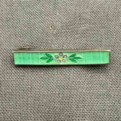 Lingerie Pin