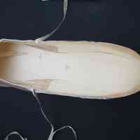 Slippers - Image 9