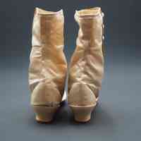 Boots - Image 9