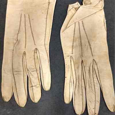 Glove