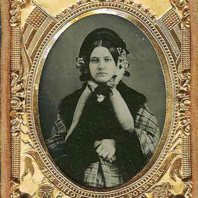 Young Lady in Mantua, Bonnet