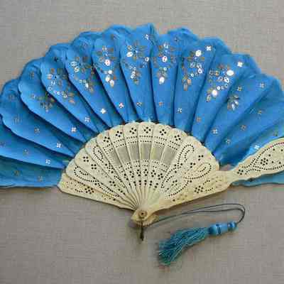 Fan, Hand