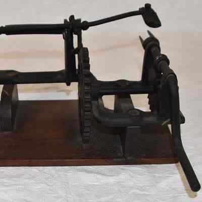 Fruit Peeler