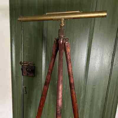 Surveyor's Level with Tripod