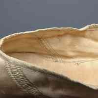 Slipper - Image 6