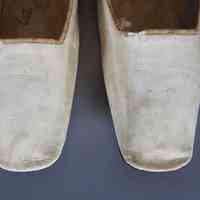 Slippers - Image 2