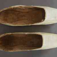 Slippers - Image 3