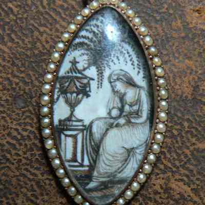 Pendant, Mourning