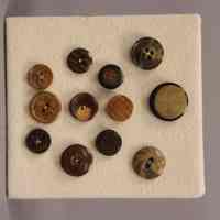 Button - Image 8