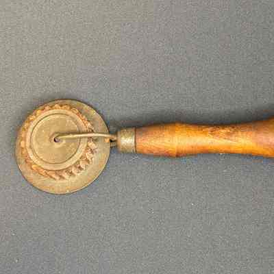 Dough Crimper