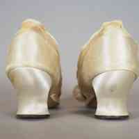 Slippers - Image 9