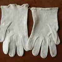 Glove - Image 2