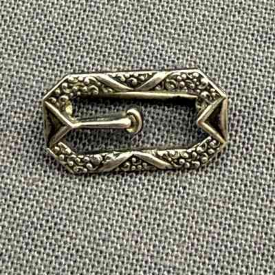 Lingerie Buckle Pin