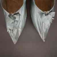 Slippers - Image 3