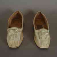 Slippers - Image 2