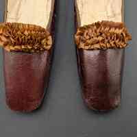 Slippers - Image 3