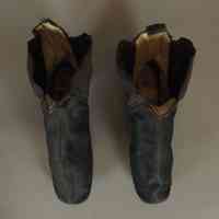 Boots - Image 2