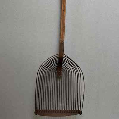 Potato Harvesting Scoop