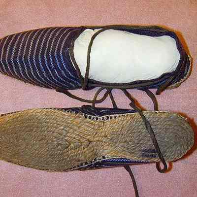 Shoe