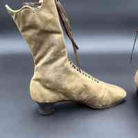 Bootees - Image 2