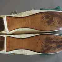 Slippers - Image 9
