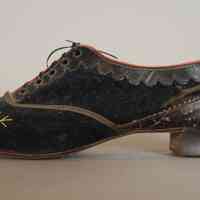Shoes - Image 5