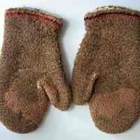 Mitten - Image 2