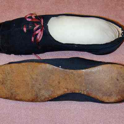 Shoe