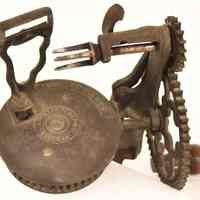 Fruit Peeler - Image 2