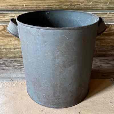 Pail