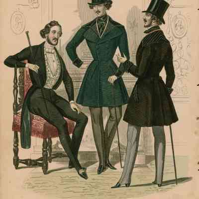 3 Men in Parlor, Quilted Collar