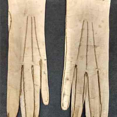 Glove