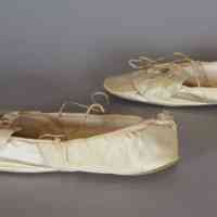 Wedding Slippers - Image 3