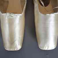 Slippers - Image 2
