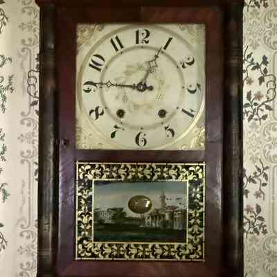 Shelf Clock
