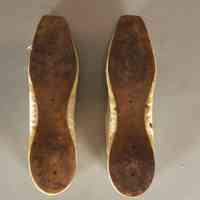 Slippers - Image 9