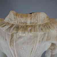 Pelisse - Image 12