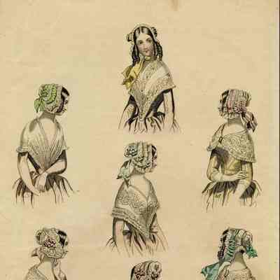 7 Torsos Displaying Muslin Pelerines