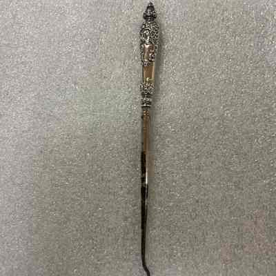 Buttonhook